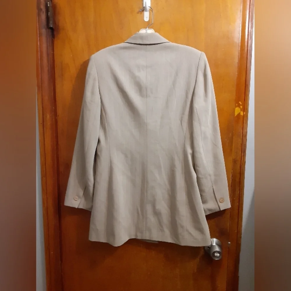 Dressbarn Women's Button Blazer - Picture 4 of 6